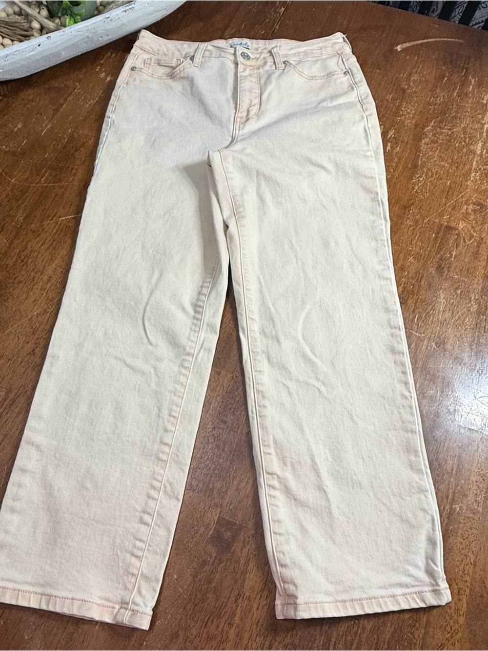 Wonderly Women’s Size 6R Cropped Straight Leg Jeans cream High Rise Denim